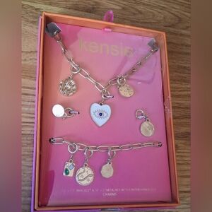 NIB Ladies Jewelry Necklace, Bracelet Interchangable Clasp Type Charms, Goldtone
